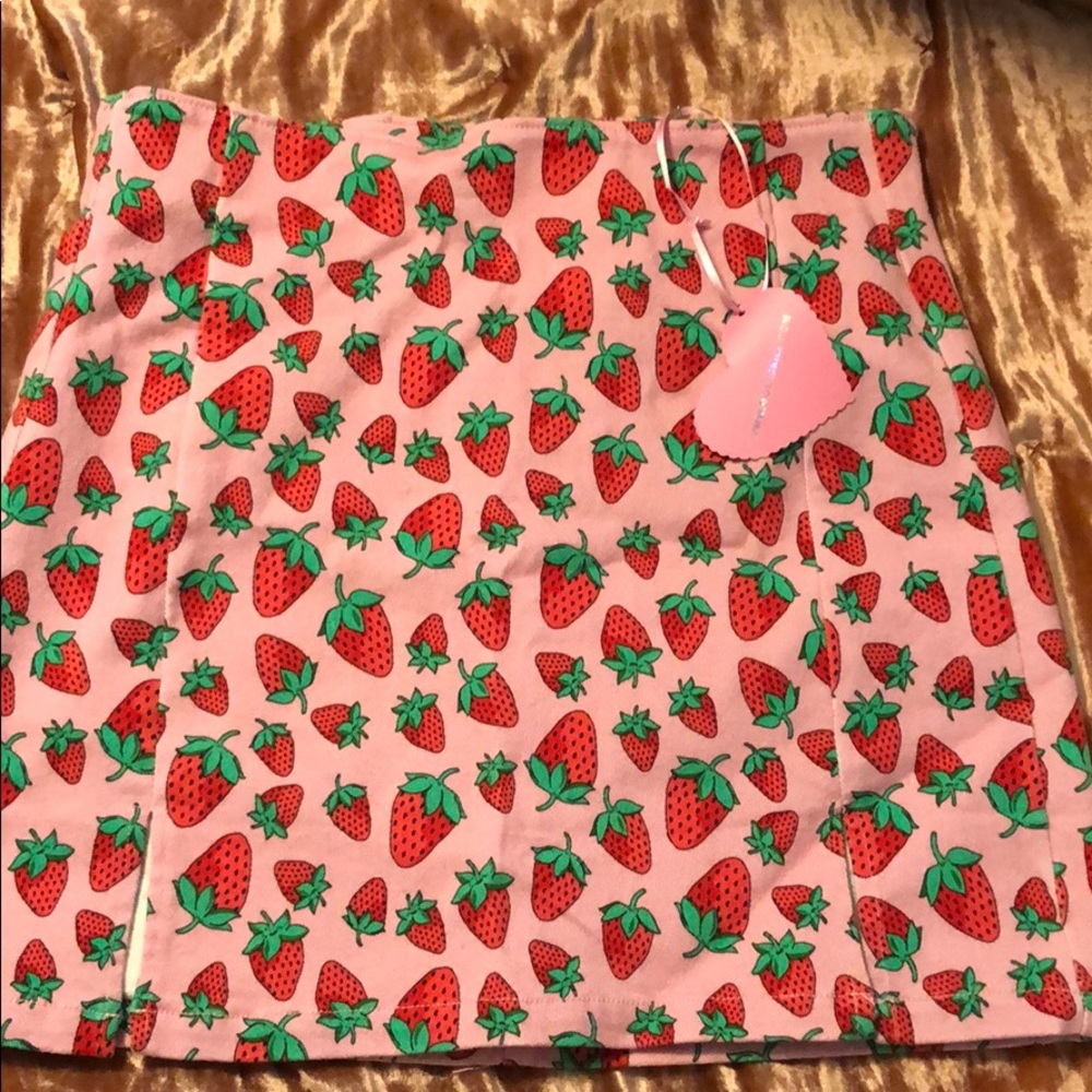 Sugar thrillz strawberry skirt